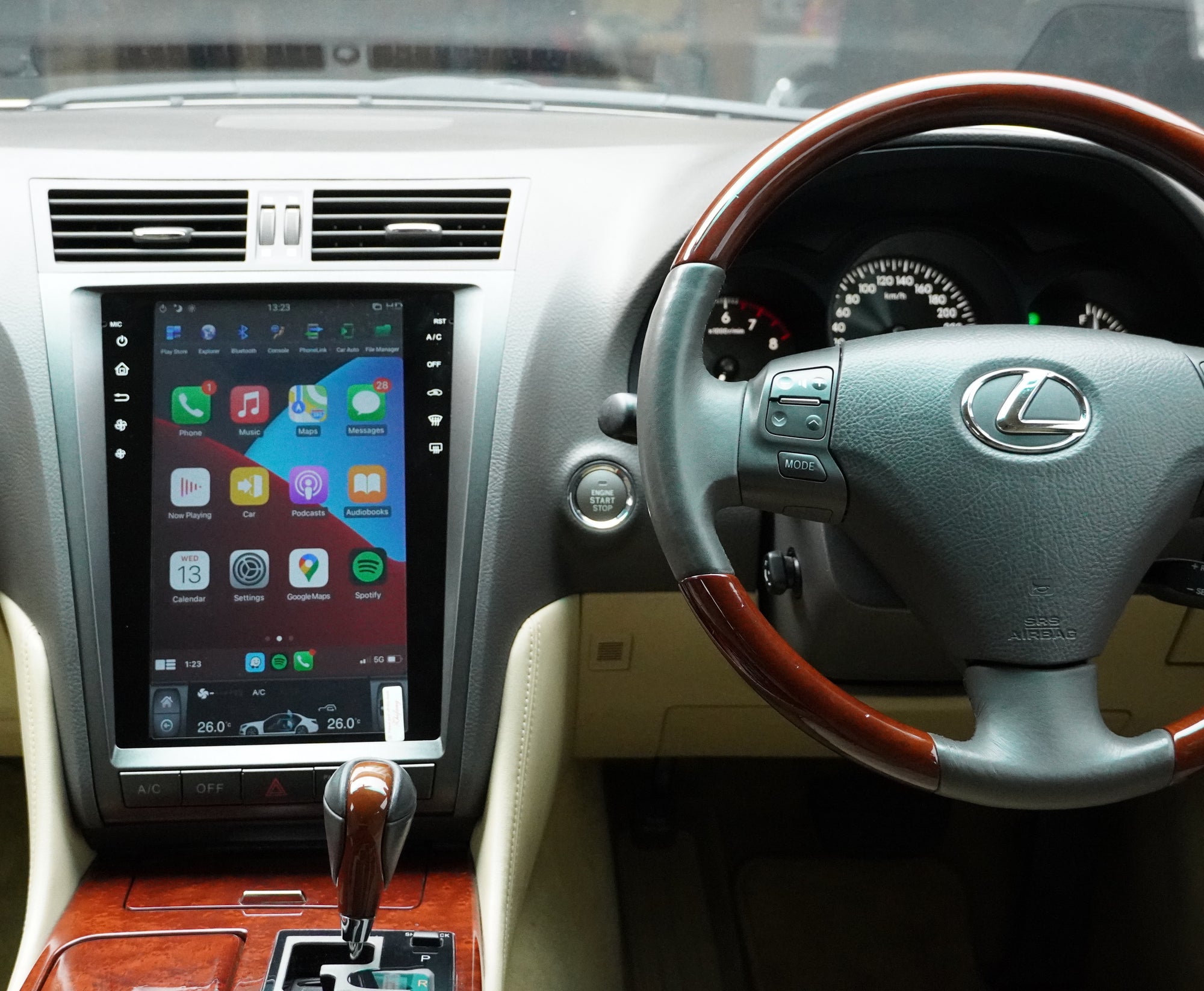 Lexus GS 11.8" Android Screen.