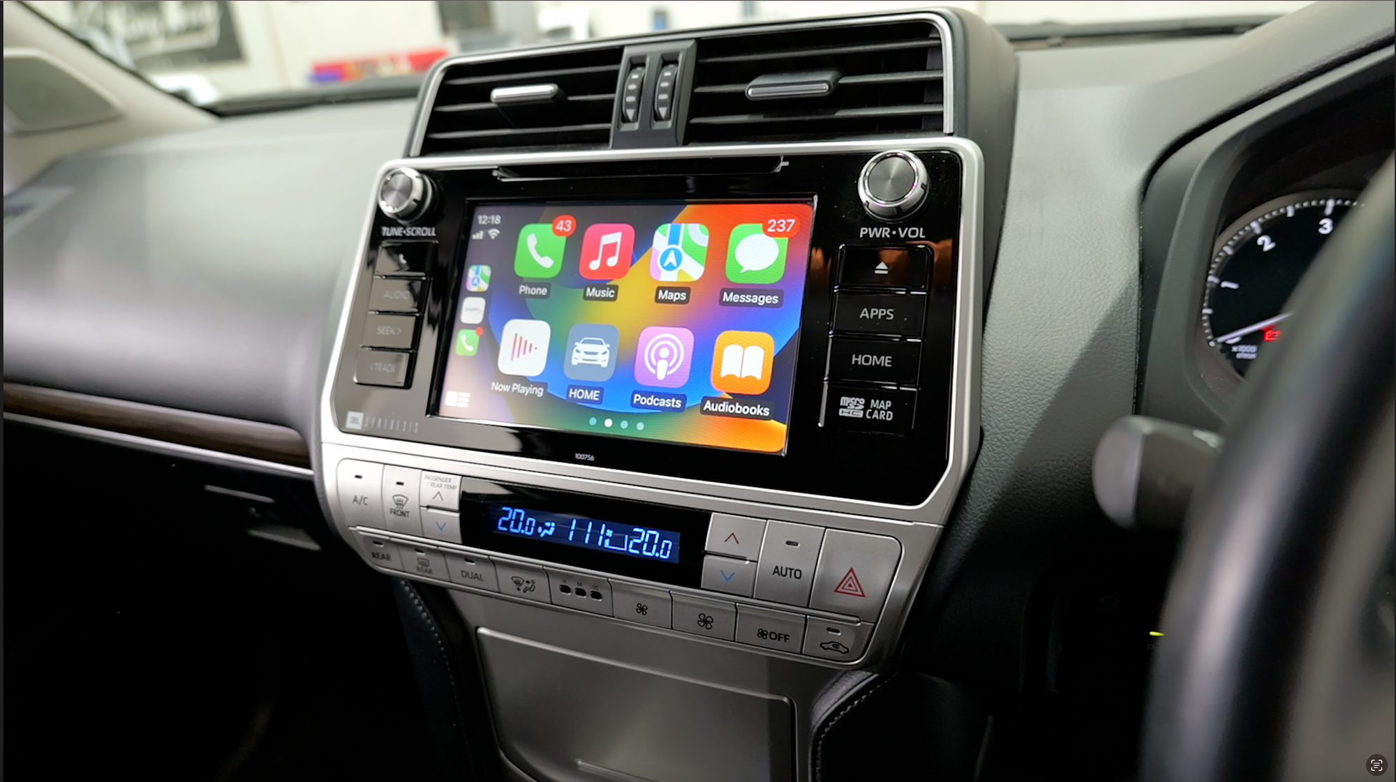 Toyota Prado Apple CarPlay / Android Auto Interface.