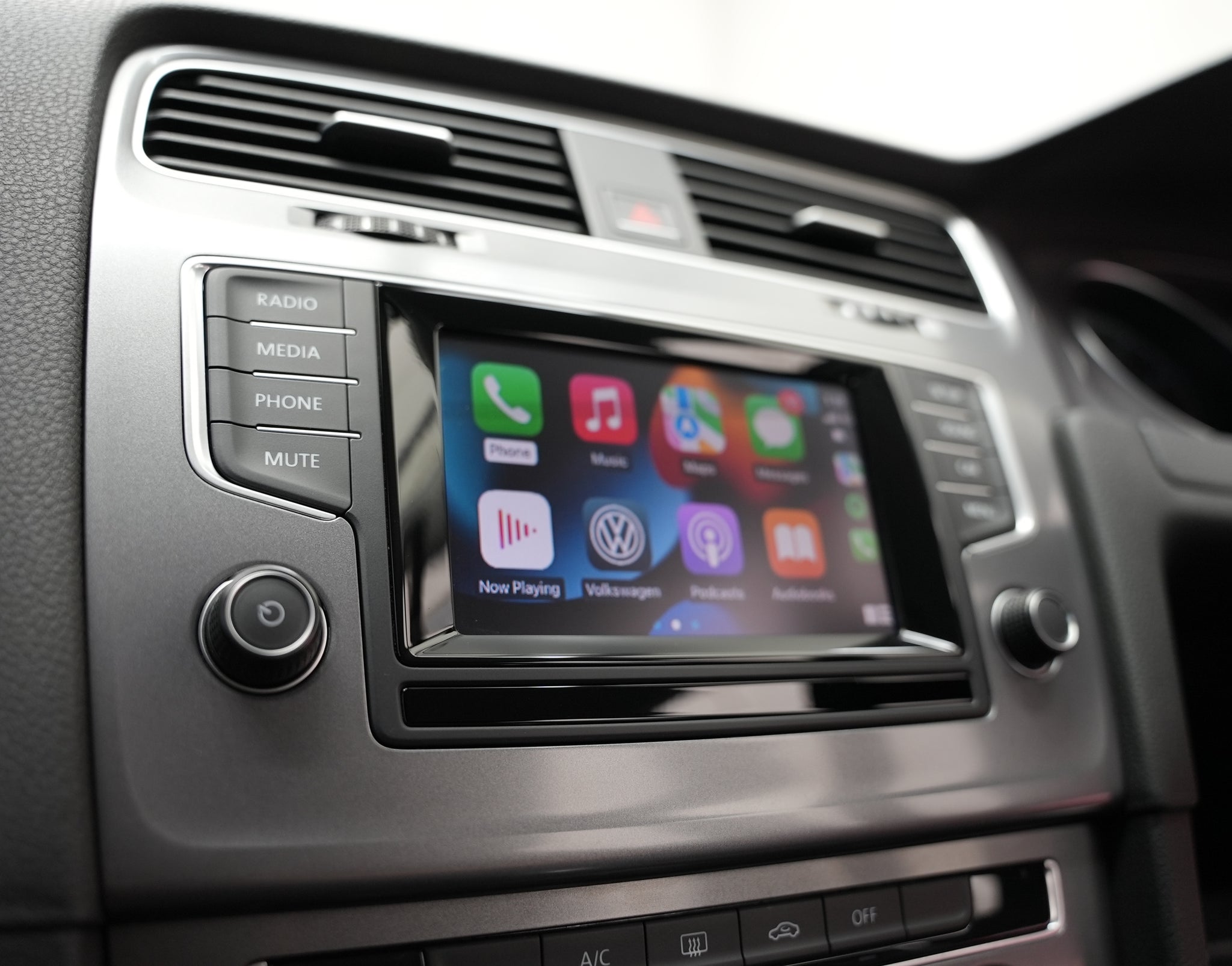Volkswagen Golf Apple CarPlay + Android Auto Interface. – The Fitting Bay