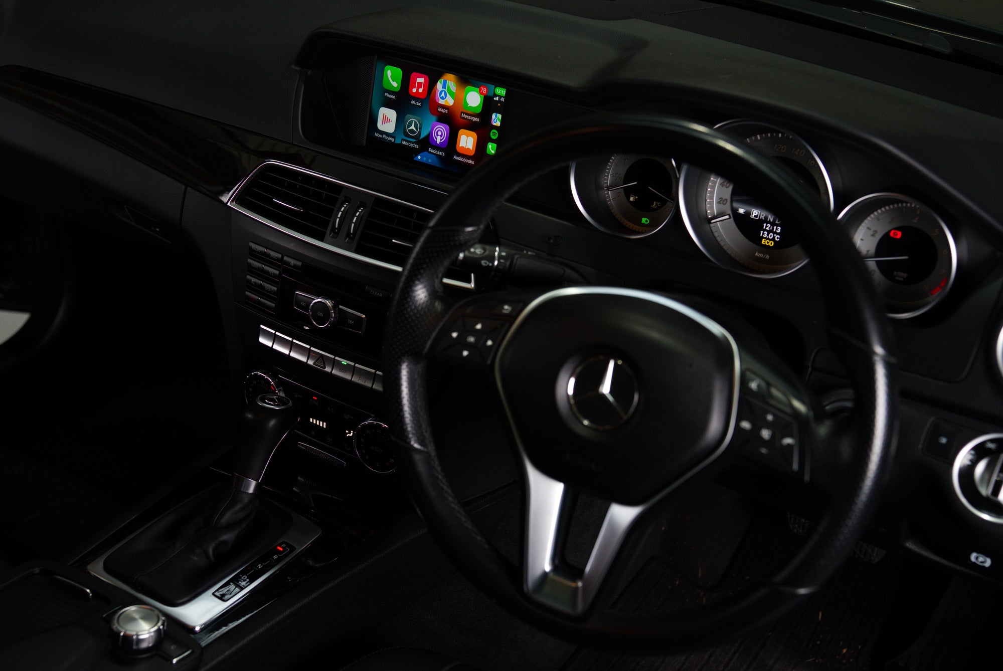 Mercedes-Benz (ALL MODELS) Wireless Apple CarPlay / Android Auto Integration.